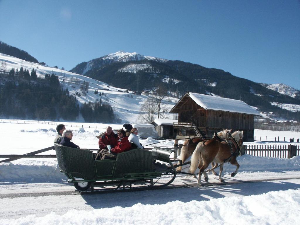 Hotel Gasthof Eschbacher Piesendorf Buitenkant foto