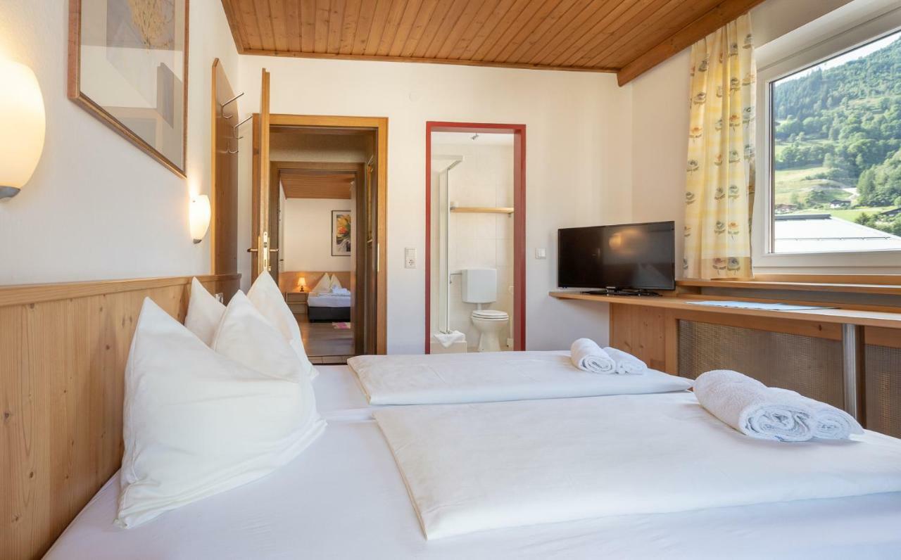 Hotel Gasthof Eschbacher Piesendorf Buitenkant foto